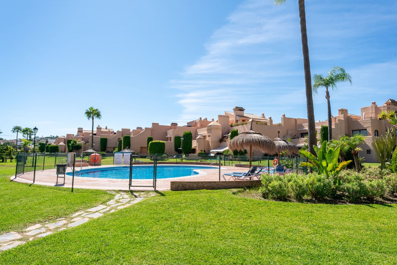 3 sovrum Takvåning till salu i Atalaya-Isdabe med pool garage - 649 000 € (Ref: 9413662)