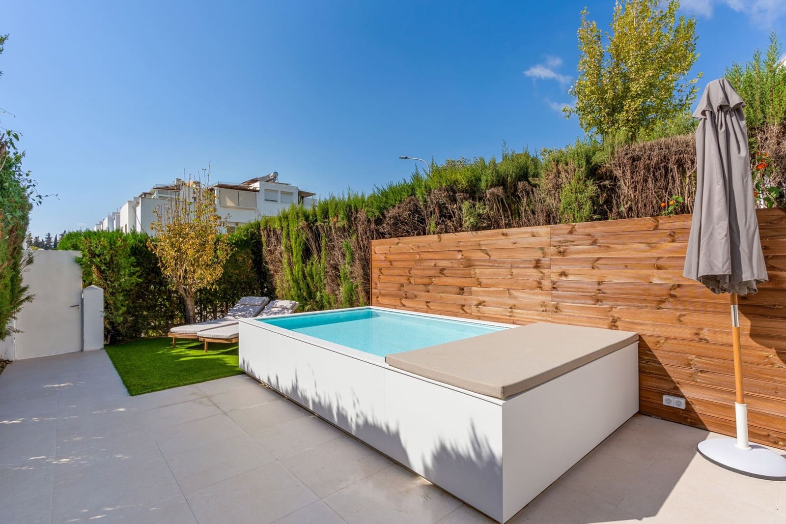 4 sypialnia Dom na sprzedaż w Marbella z basenem - 1 169 000 € (Ref: 9413665)