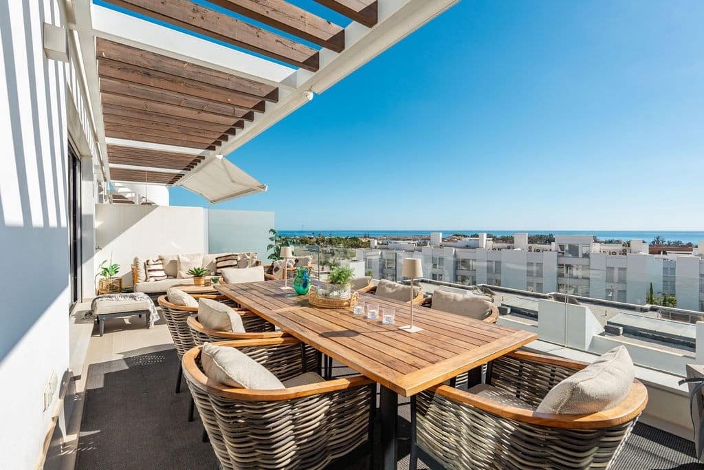 3 soverom Penthouse til salgs i Cancelada med svømmebasseng garasje - € 649 000 (Ref: 9413666)