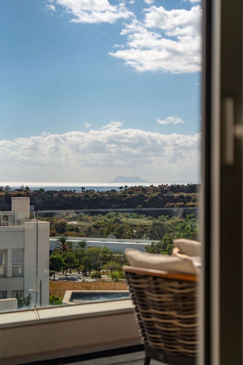 3 soverom Penthouse til salgs i Cancelada med svømmebasseng garasje - € 649 000 (Ref: 9413666)