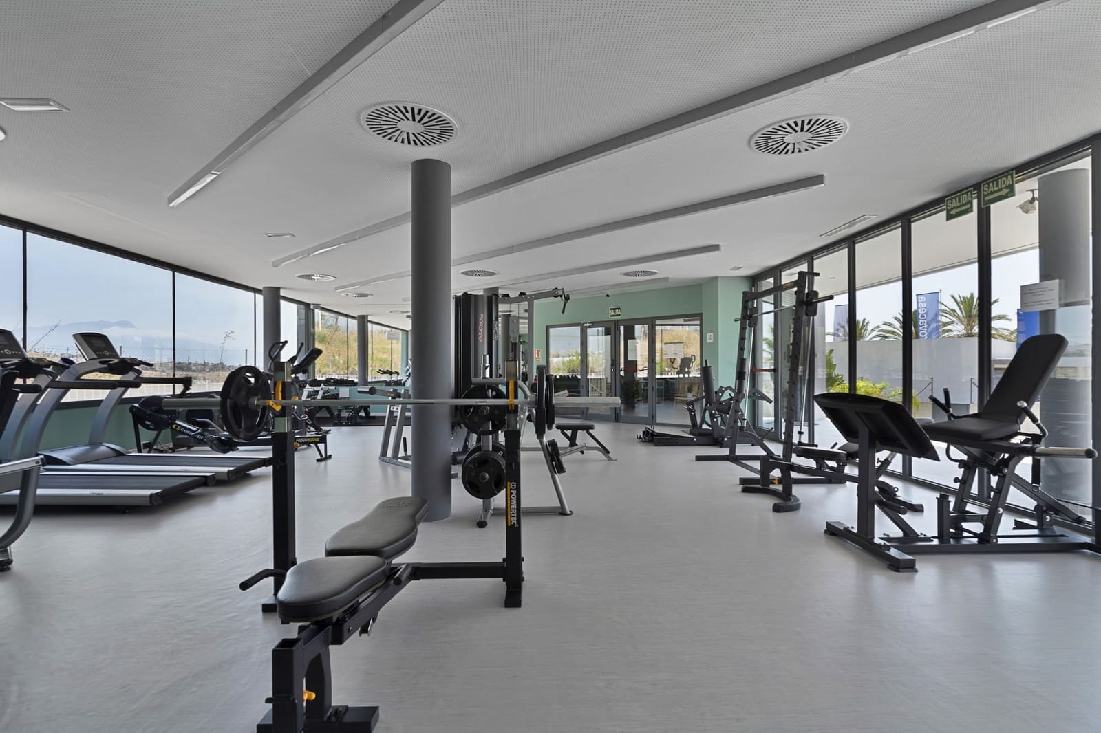 3 soverom Penthouse til salgs i Cancelada med svømmebasseng garasje - € 649 000 (Ref: 9413666)