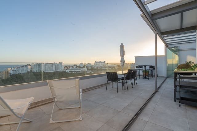 2 quarto Penthouse para venda em Centro, Estepona com garagem - 875 000 € (Ref: 9413677)
