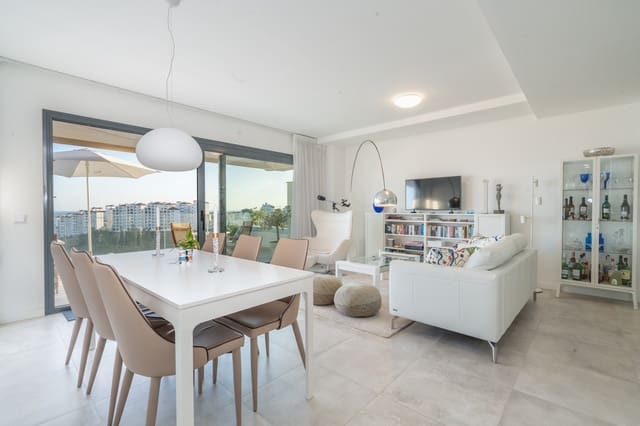 2 quarto Penthouse para venda em Centro, Estepona com garagem - 875 000 € (Ref: 9413677)