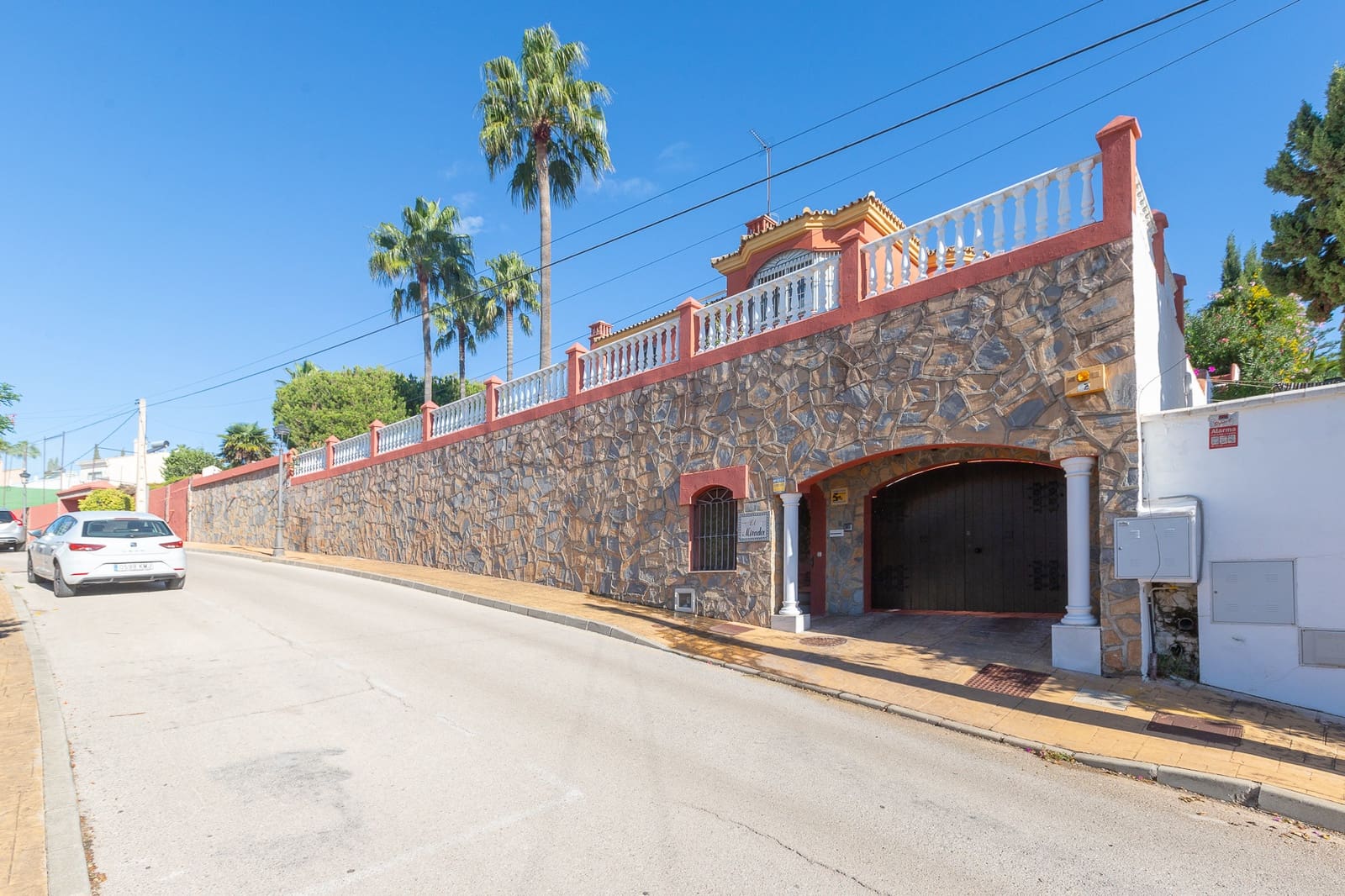 6 soverom Villa til salgs i Estepona med svømmebasseng garasje - € 3 800 000 (Ref: 9413685)