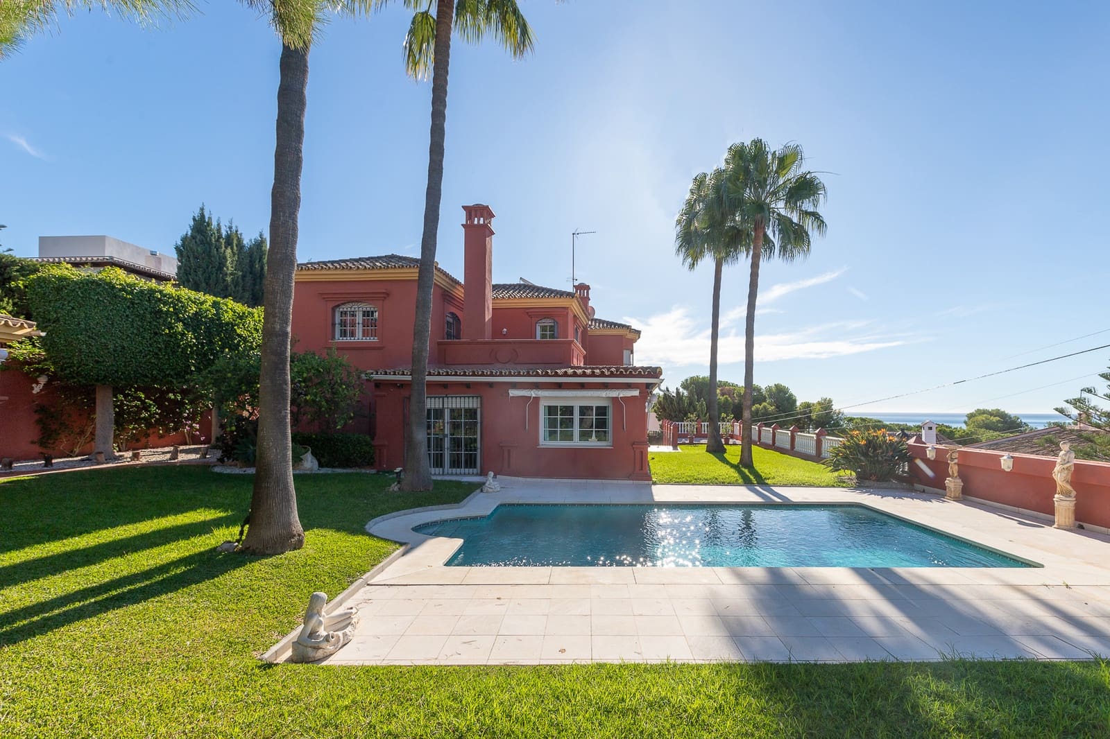 6 soverom Villa til salgs i Estepona med svømmebasseng garasje - € 3 800 000 (Ref: 9413685)