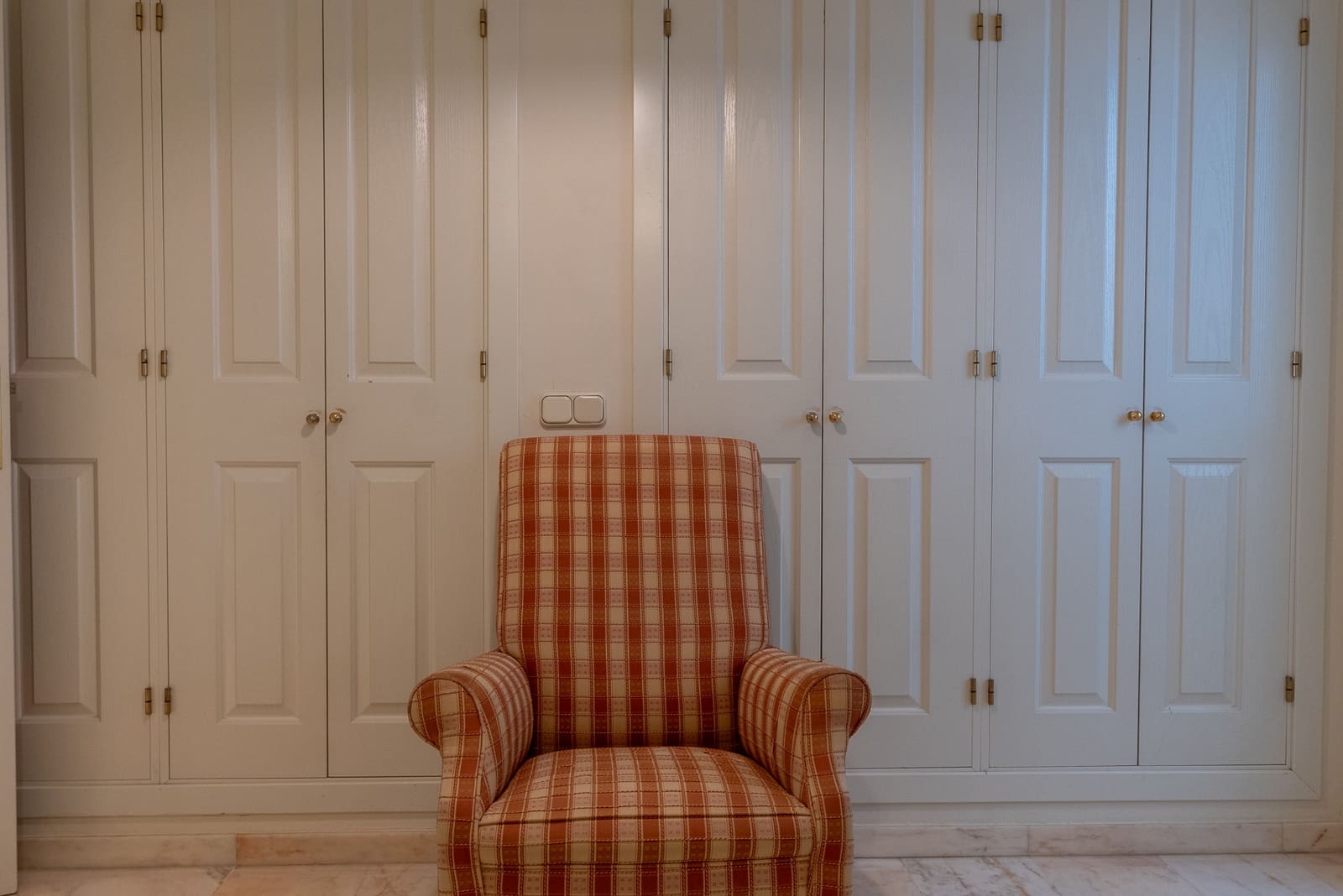 3 bedroom Flat for sale in Estepona - € 950,000 (Ref: 9413686)