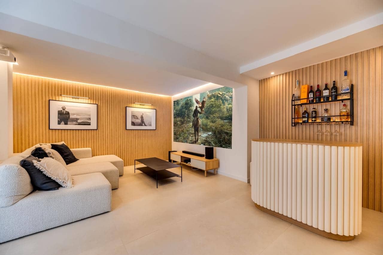 Apartamento de 4 habitaciones en Marbella en venta con piscina garaje - 895.000 € (Ref: 9413690)