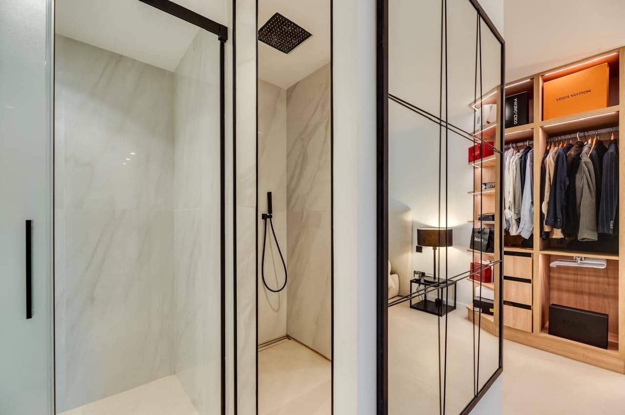 Apartamento de 4 habitaciones en Marbella en venta con piscina garaje - 895.000 € (Ref: 9413690)