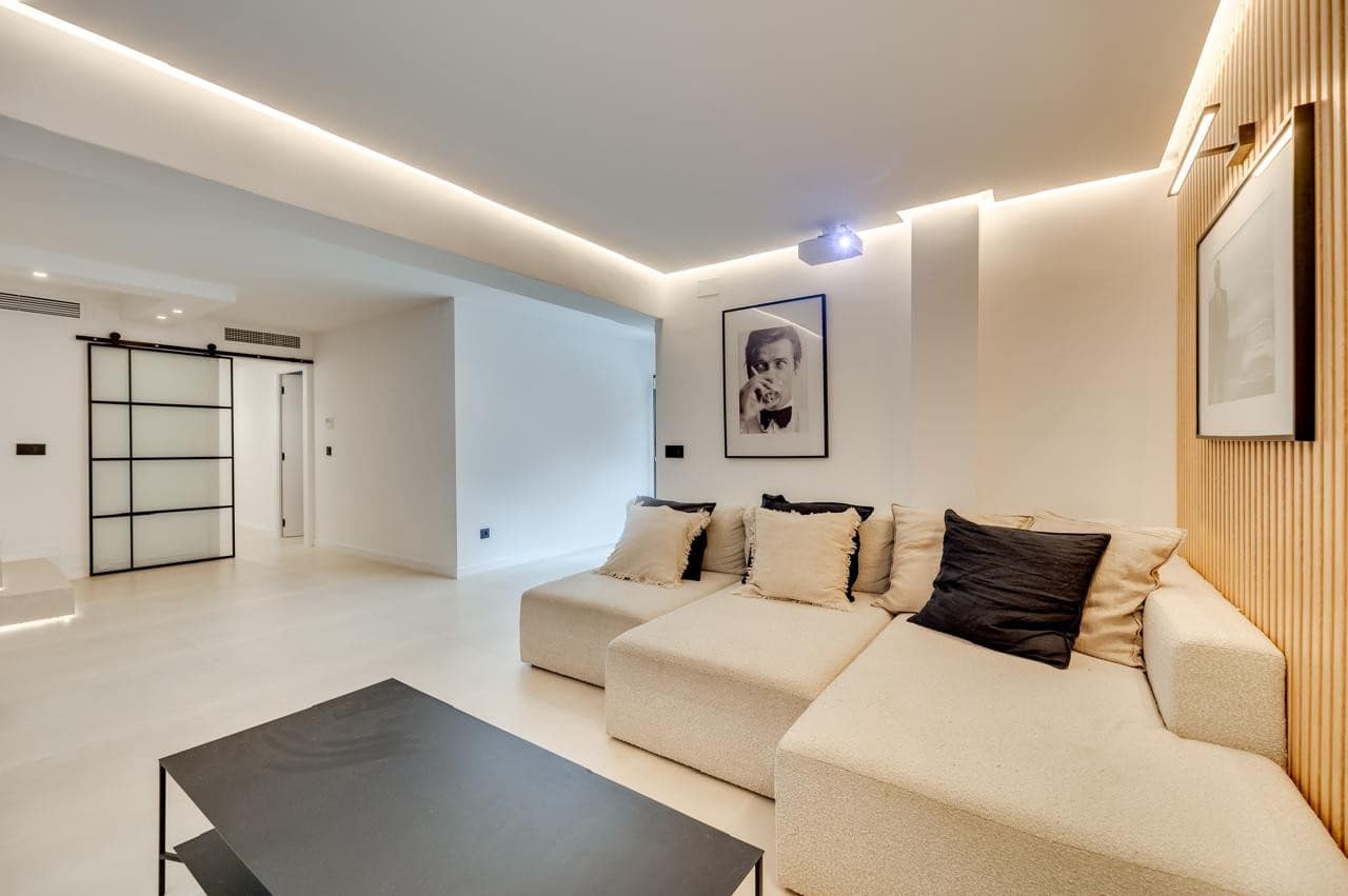 Apartamento de 4 habitaciones en Marbella en venta con piscina garaje - 895.000 € (Ref: 9413690)