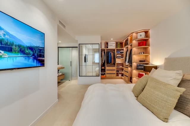 Apartamento de 4 habitaciones en Marbella en venta con piscina garaje - 895.000 € (Ref: 9413690)