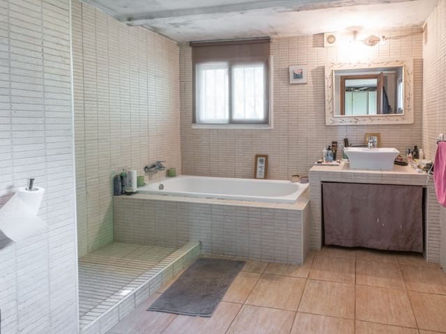 3 soverom Villa til salgs i Casares med svømmebasseng garasje - € 675 000 (Ref: 9413692)