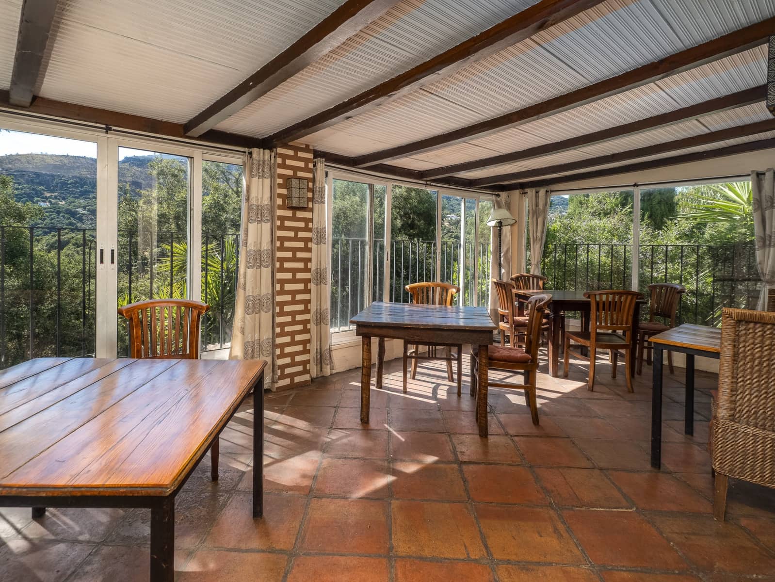 3 bedroom Villa for sale in Casares with pool garage - € 675,000 (Ref: 9413692)