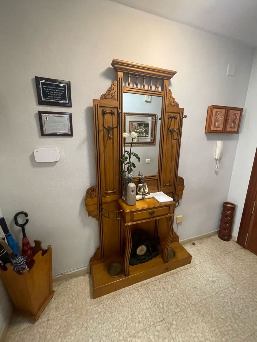 3 slaapkamer Flat te koop in Estepona - € 275.000 (Ref: 9413697)