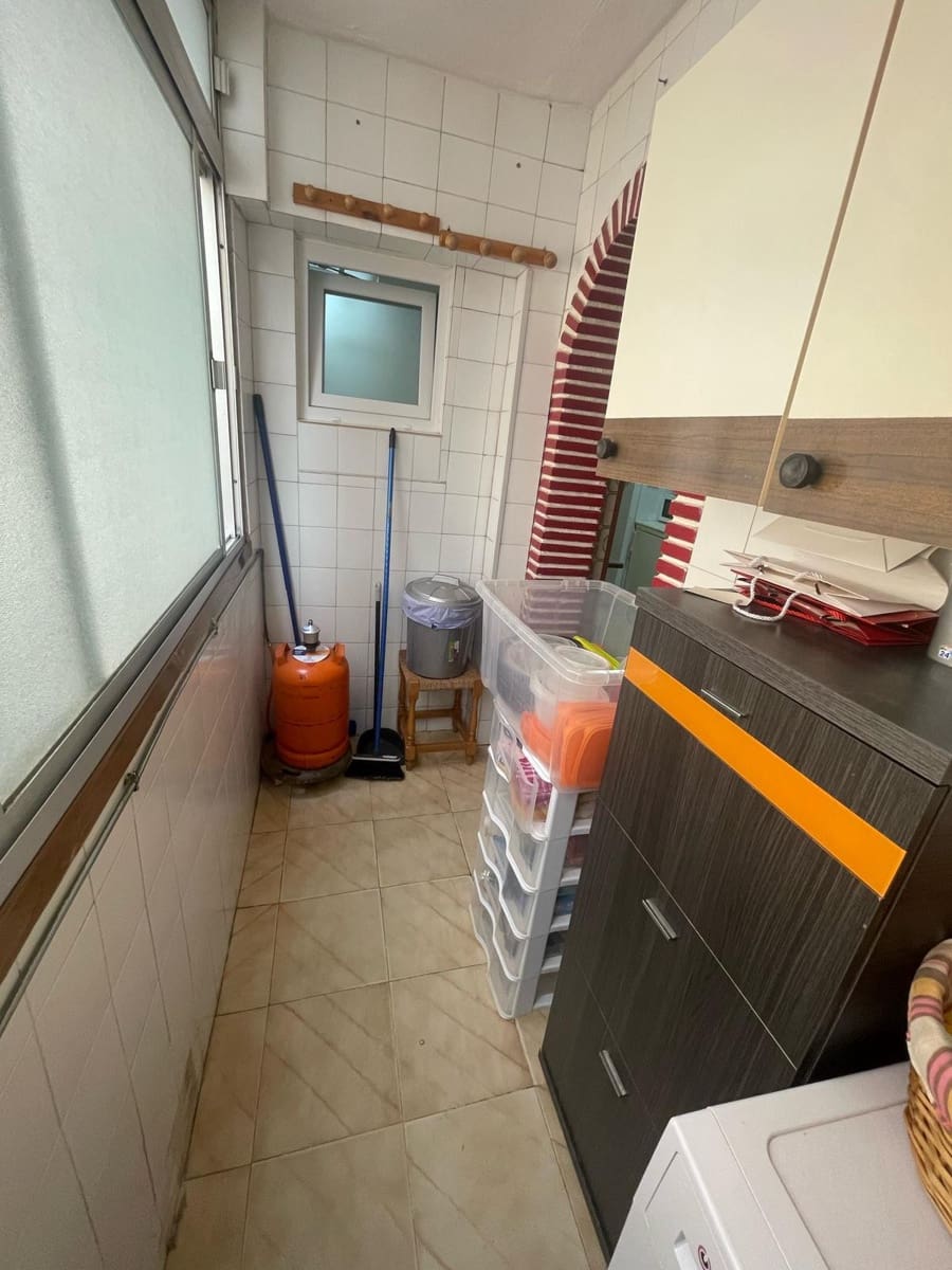 3 slaapkamer Flat te koop in Estepona - € 275.000 (Ref: 9413697)