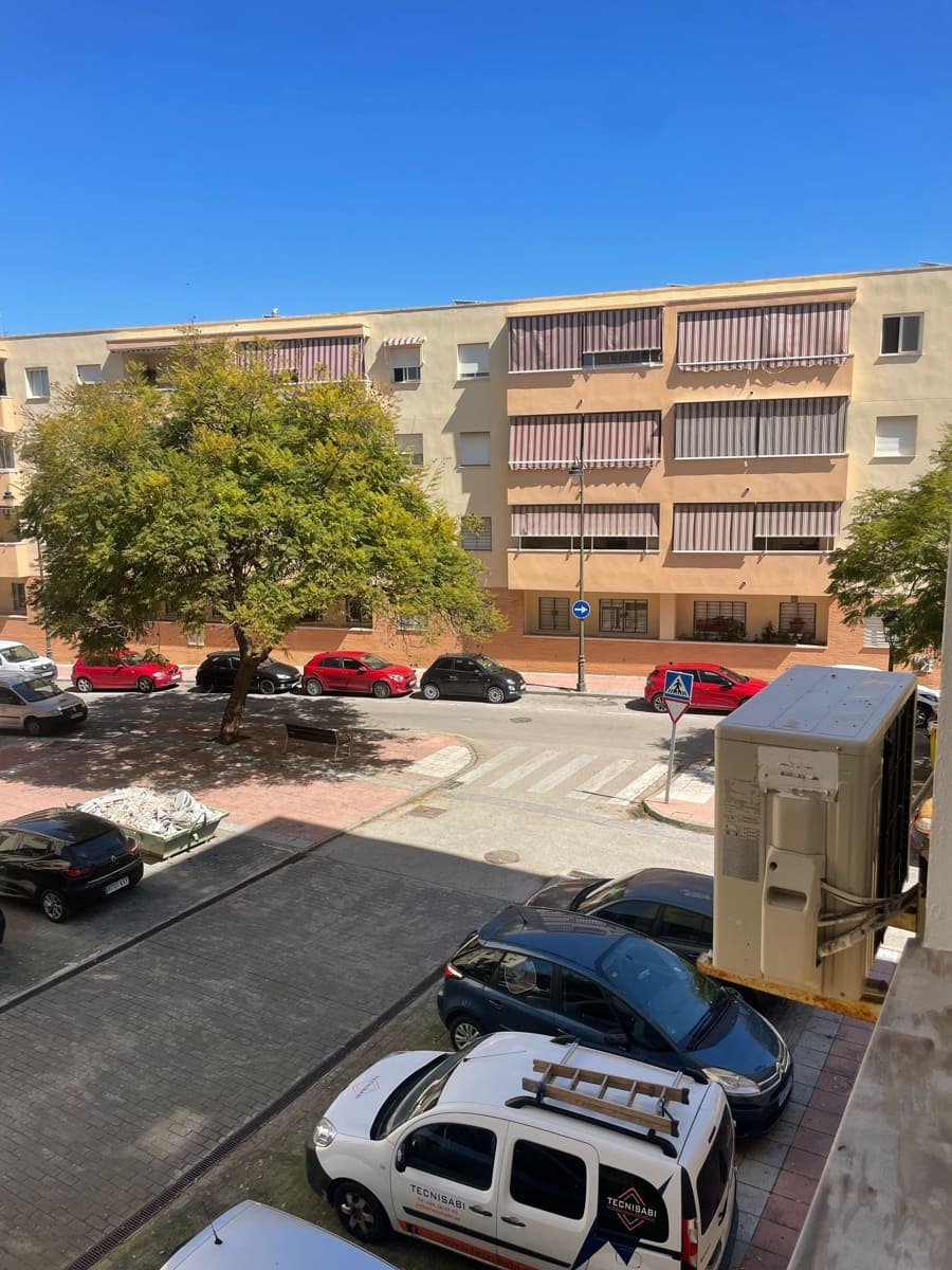 3 slaapkamer Flat te koop in Estepona - € 275.000 (Ref: 9413697)