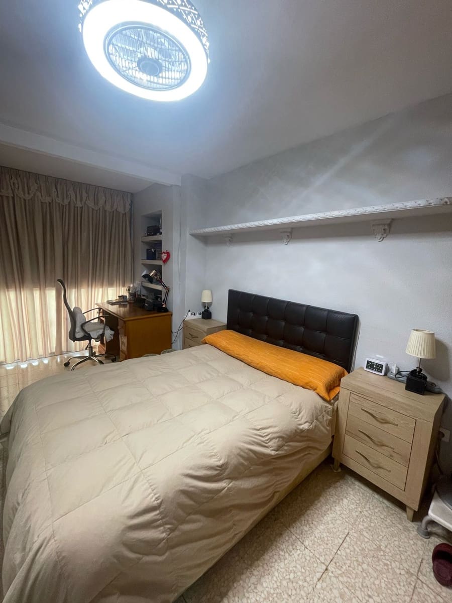 3 slaapkamer Flat te koop in Estepona - € 275.000 (Ref: 9413697)