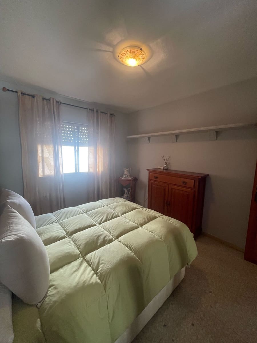 3 slaapkamer Flat te koop in Estepona - € 275.000 (Ref: 9413697)