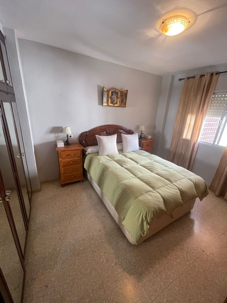 3 slaapkamer Flat te koop in Estepona - € 275.000 (Ref: 9413697)