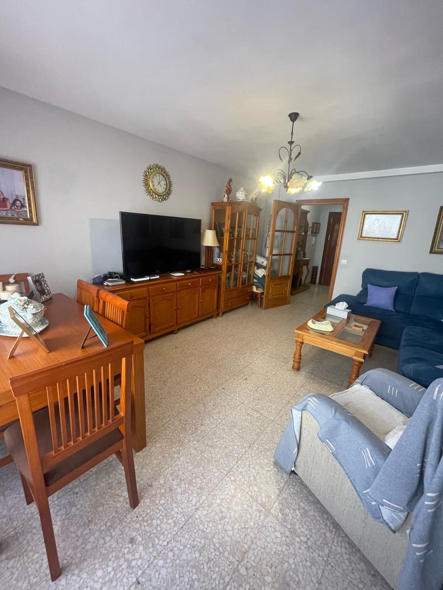 3 slaapkamer Flat te koop in Estepona - € 275.000 (Ref: 9413697)
