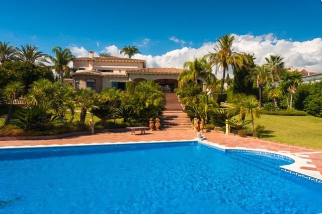 9 Zimmer Villa zu verkaufen in New Golden Mile, Estepona mit Pool Garage - 5.250.000 € (Ref: 9413699)