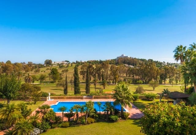 9 Zimmer Villa zu verkaufen in New Golden Mile, Estepona mit Pool Garage - 5.250.000 € (Ref: 9413699)