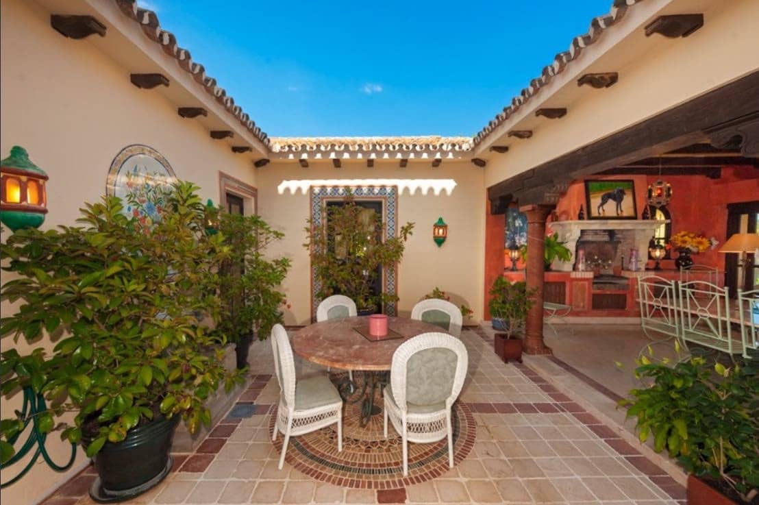 9 Zimmer Villa zu verkaufen in New Golden Mile mit Pool Garage - 5.250.000 € (Ref: 9413699)