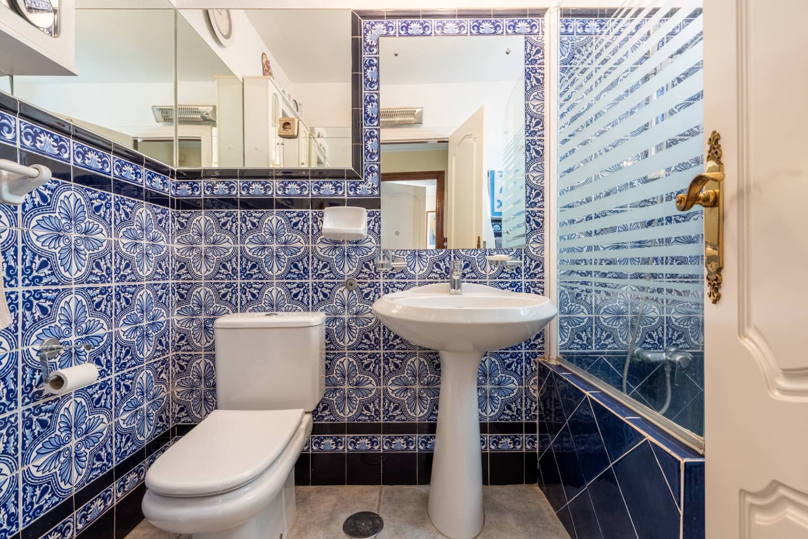 3 bedroom Townhouse for sale in Mijas Costa with pool - € 499,000 (Ref: 9419162)