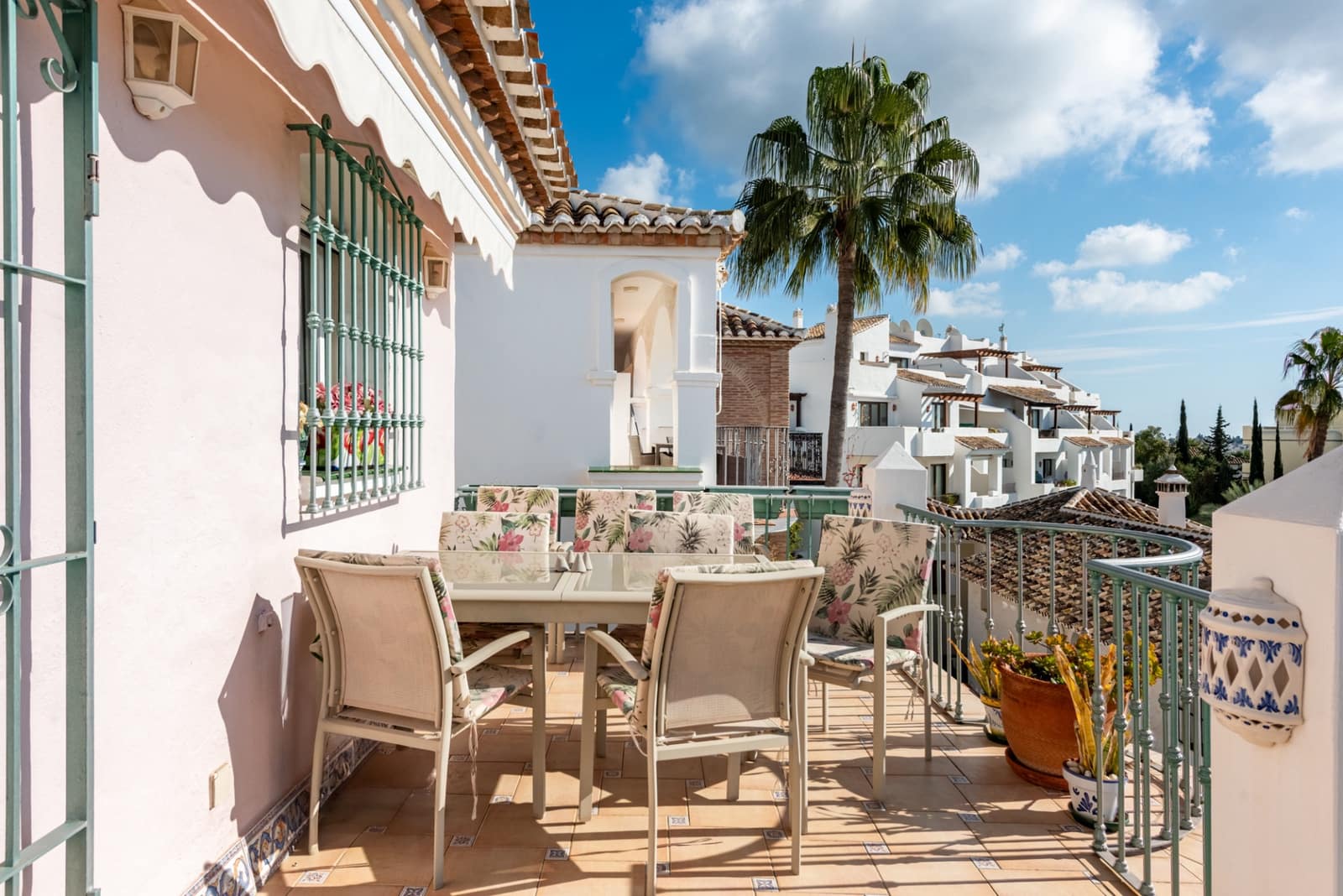 3 bedroom Townhouse for sale in Mijas Costa with pool - € 499,000 (Ref: 9419162)