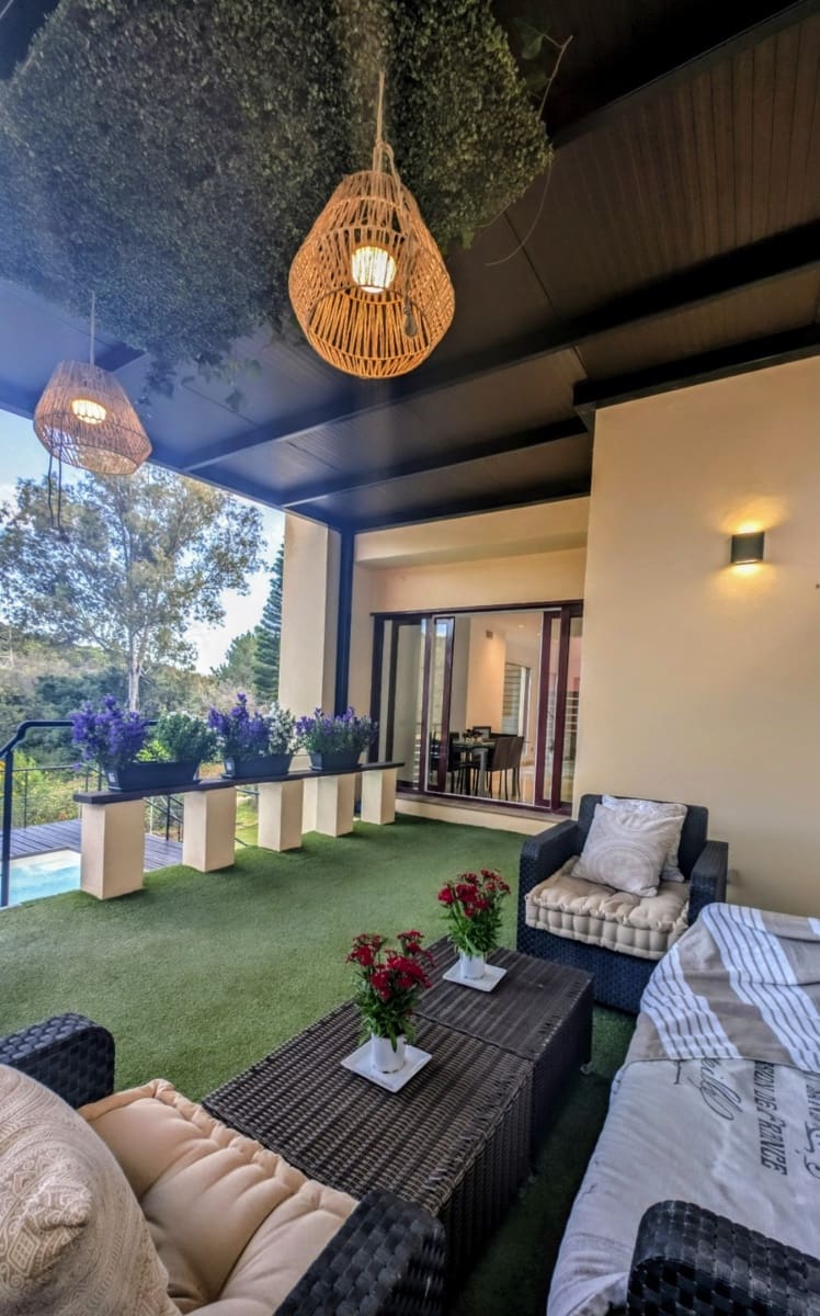 4 makuuhuone Huvila myytävänä paikassa Benahavis mukana uima-altaan 
autotalli - 679 000 € (Ref: 9419164)