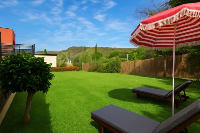 4 makuuhuone Huvila myytävänä paikassa Benahavís mukana uima-altaan 
autotalli - 679 000 € (Ref: 9419164)