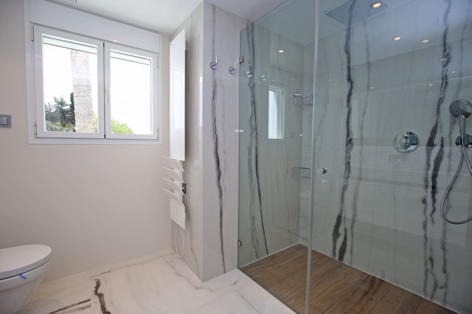 5 slaapkamer Huis te koop in Nueva Andalucia met zwembad - € 1.850.000 (Ref: 9429522)