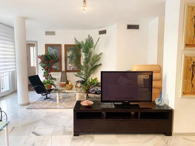 5 soverom Leilighet til salgs i Marbella med svømmebasseng garasje - € 740 000 (Ref: 9433101)