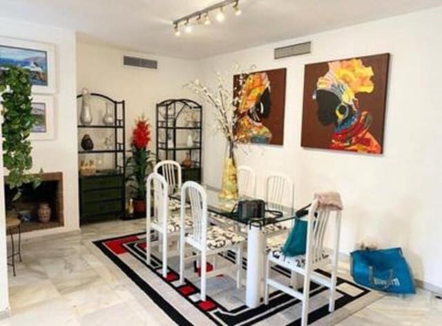 5 soverom Leilighet til salgs i Marbella med svømmebasseng garasje - € 740 000 (Ref: 9433101)