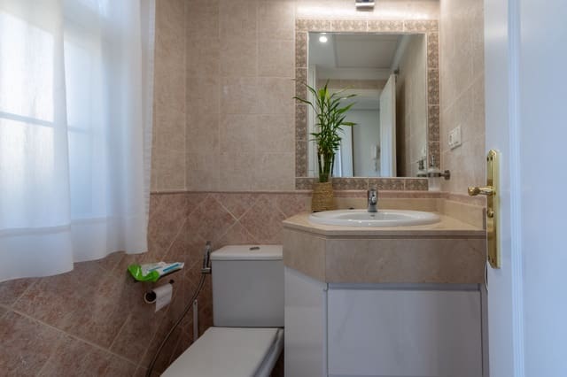 4 soveværelse Byhus til salg i Sitio de Calahonda, Mijas med swimmingpool garage - € 660.000 (Ref: 9439529)