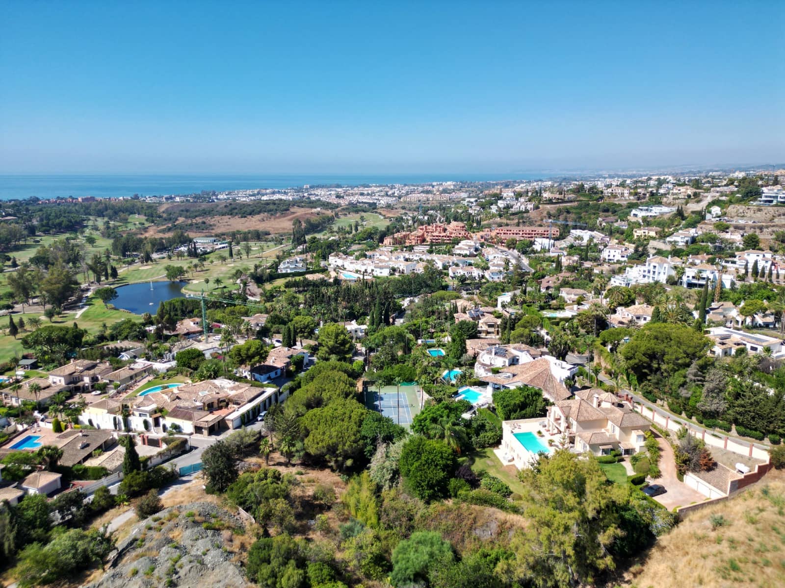 3 chambre Maison de Ville à vendre à Benahavis avec piscine garage - 825 000 € (Ref: 9439532)