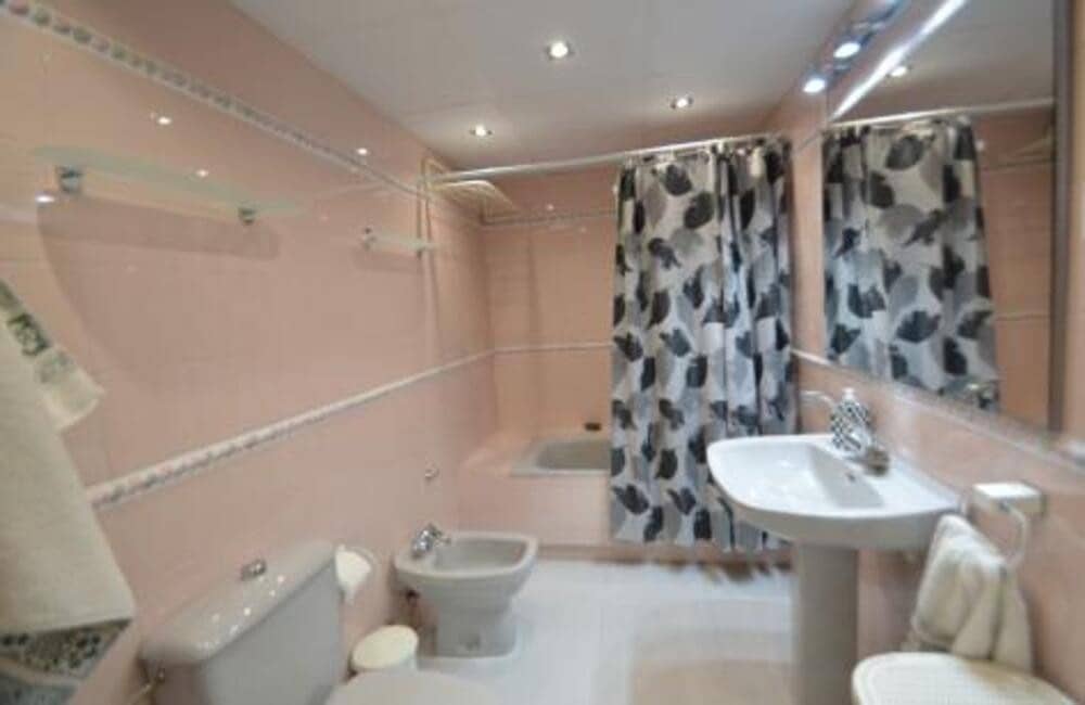 Apartamento de 5 habitaciones en Marbella en venta con piscina garaje - 740.000 € (Ref: 9439533)