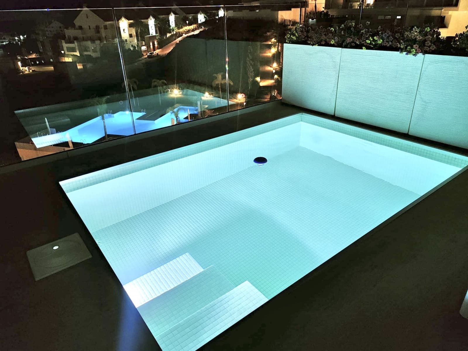 2 chambre Penthouse à vendre à La Cala de Mijas avec piscine garage - 995 000 € (Ref: 9445858)