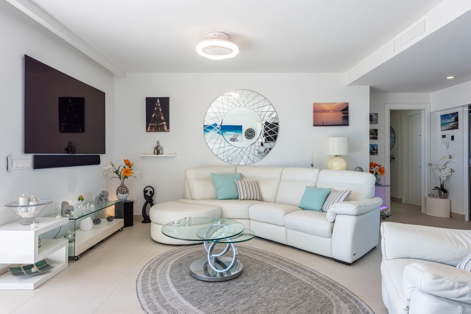 2 soverom Penthouse til salgs i La Cala de Mijas med svømmebasseng garasje - € 995 000 (Ref: 9445858)