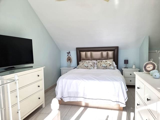 2 soverom Penthouse til salgs i Calahonda, Mijas med garasje - € 389 000 (Ref: 9448848)