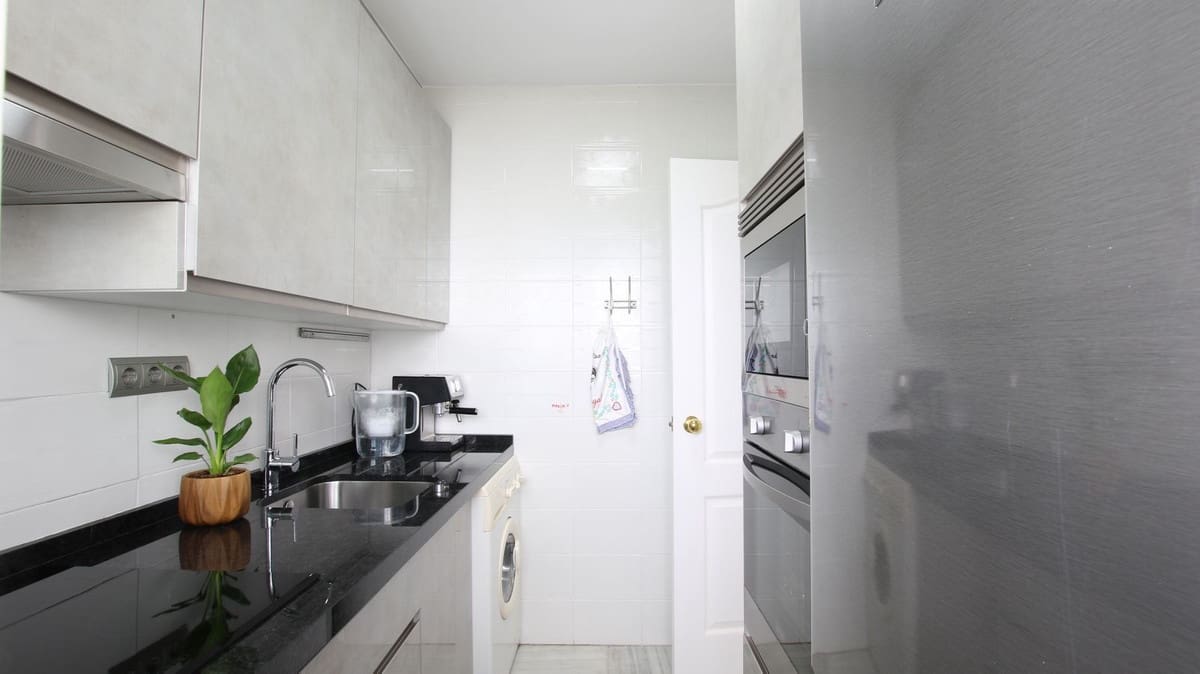 1 soverom Penthouse til salgs i Riviera del Sol med svømmebasseng - € 295 000 (Ref: 9448849)