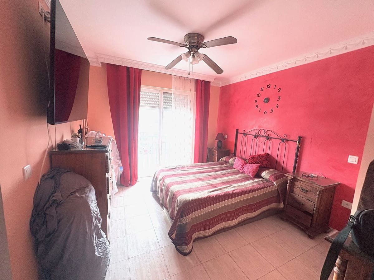 4 slaapkamer Huis te koop in San Pedro de Alcantara met zwembad garage - € 449.000 (Ref: 9448851)