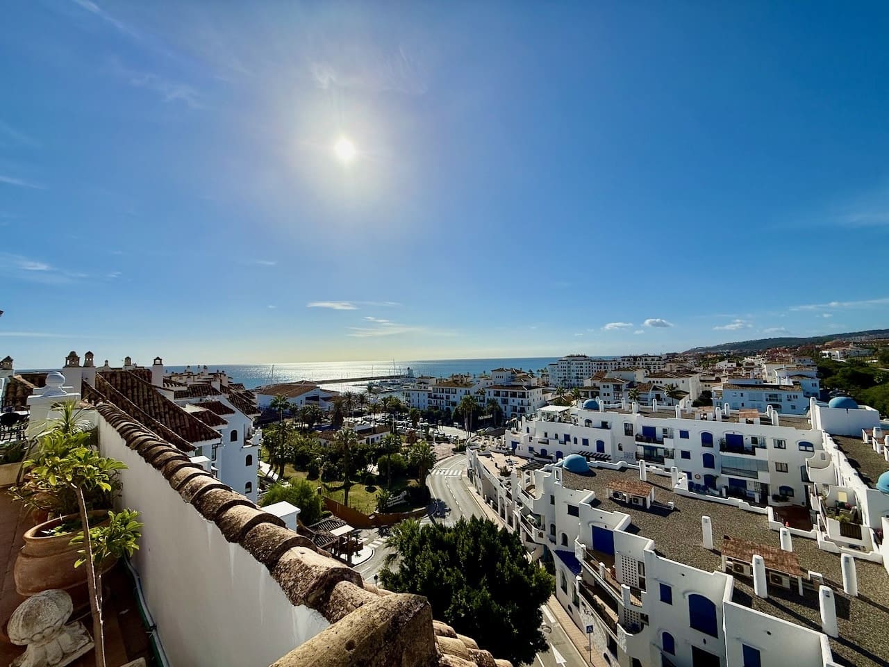 3 quarto Penthouse para venda em Manilva com piscina garagem - 690 000 € (Ref: 9468149)