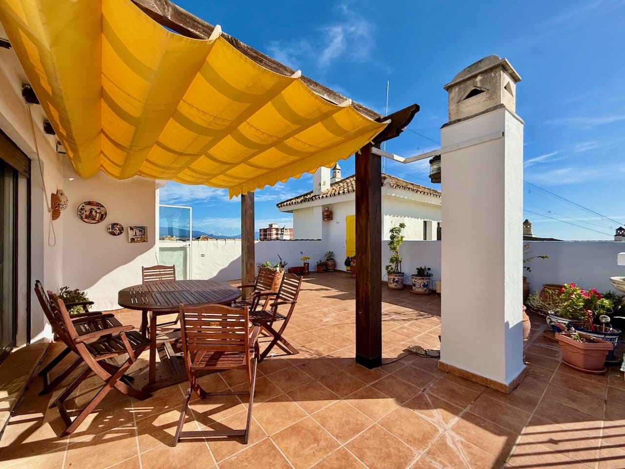 3 quarto Penthouse para venda em Manilva com piscina garagem - 690 000 € (Ref: 9468149)