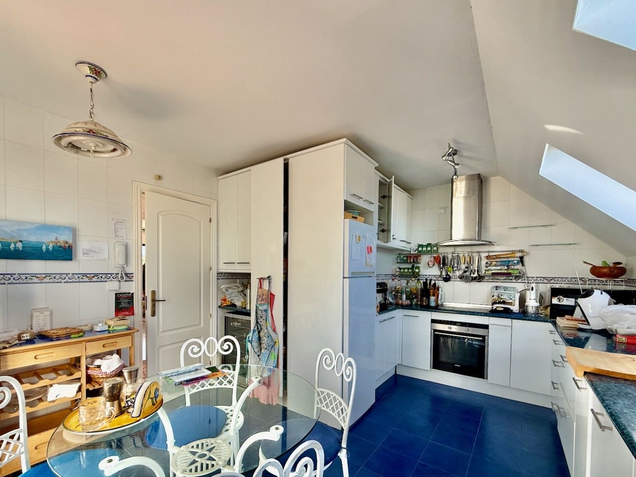 3 quarto Penthouse para venda em Manilva com piscina garagem - 690 000 € (Ref: 9468149)