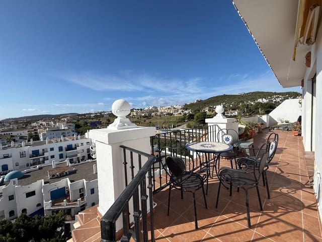 3 quarto Penthouse para venda em Manilva com piscina garagem - 690 000 € (Ref: 9468149)