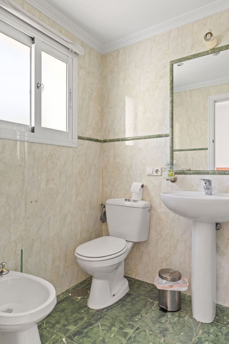 2 bedroom Apartment for sale in Mijas with pool garage - € 349,000 (Ref: 9470493)