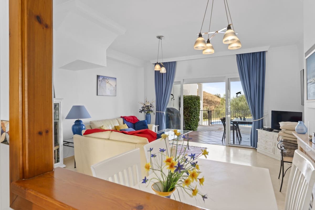 2 bedroom Apartment for sale in Mijas with pool garage - € 349,000 (Ref: 9470493)