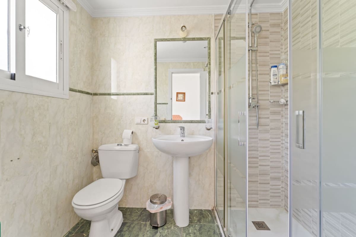 2 bedroom Apartment for sale in Mijas with pool garage - € 349,000 (Ref: 9470493)