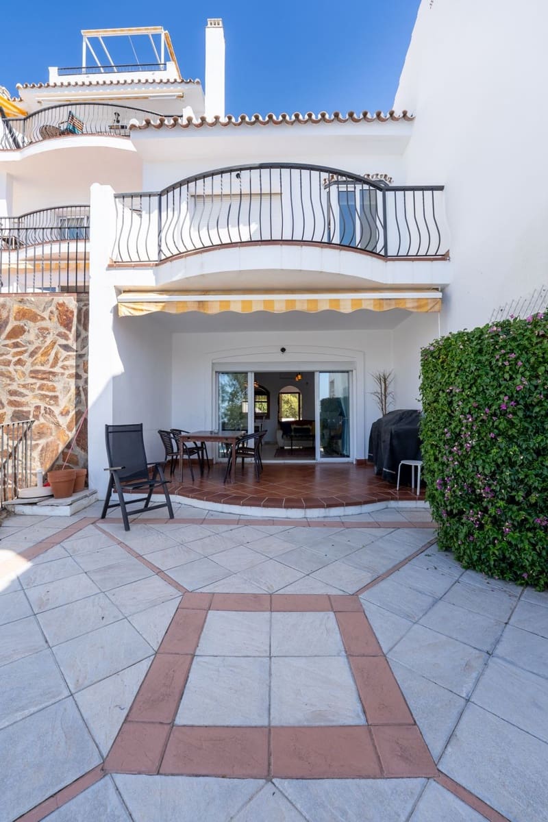 2 bedroom Apartment for sale in Mijas with pool garage - € 349,000 (Ref: 9470493)