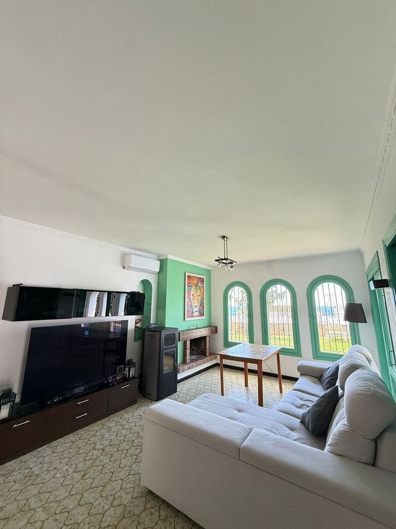 2 bedroom Villa for sale in Benalmadena with pool garage - € 820,000 (Ref: 9491097)